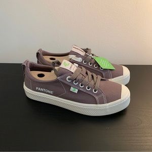 Cariuma OCA low Pantone canvas thread sneakers US-Women 6.5 shoes tan / gray